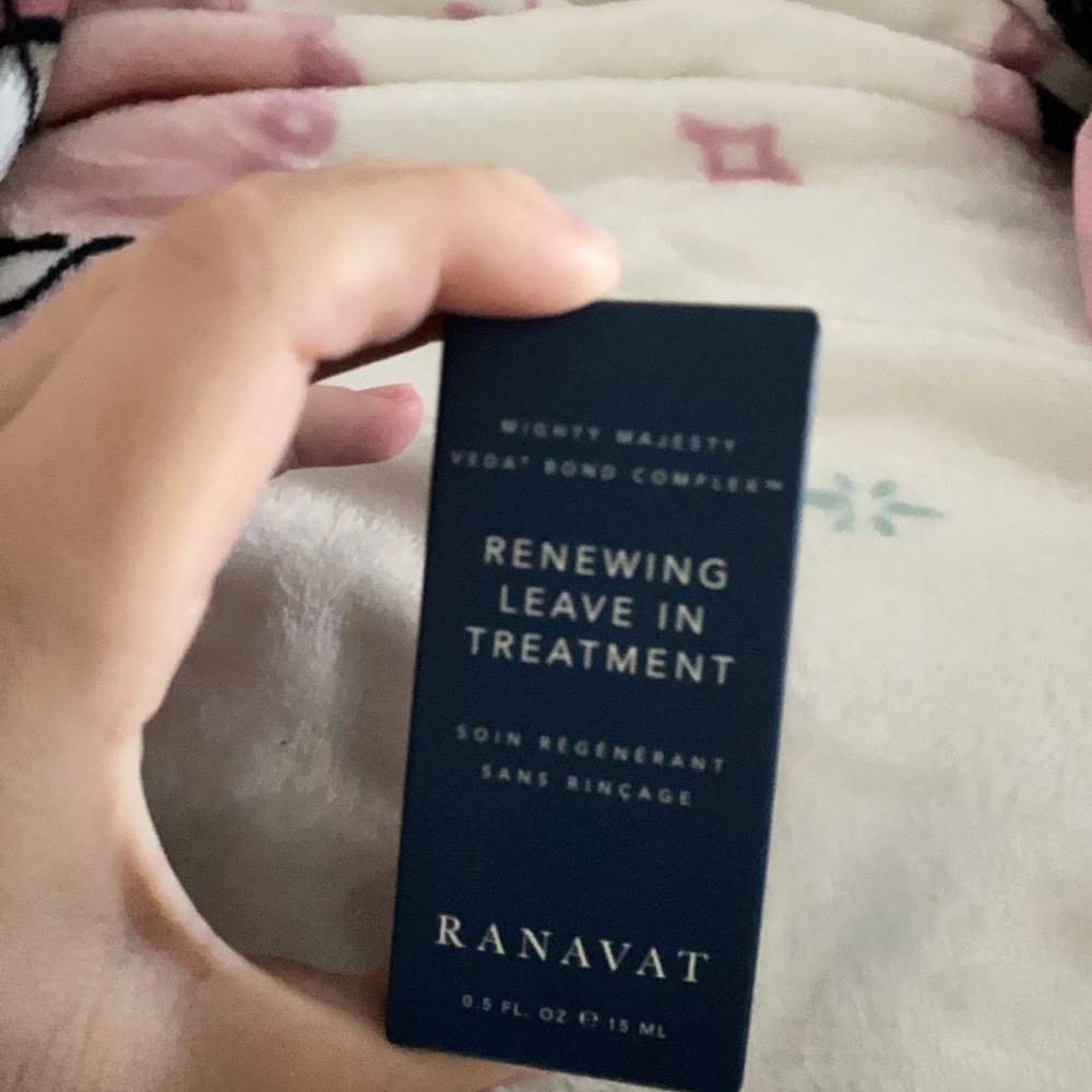 Ranavat Renewing Leave-In Treatment - Navy Blue